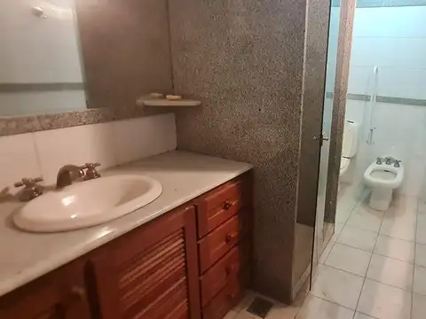 Depto Tipo Casa en Venta 40 años