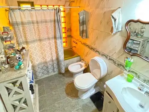 Casa en Venta en Villa Adelina, USD 320.000