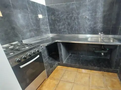 Oportunidad: PH 2 Ambientes y Medio en Venta con Patio