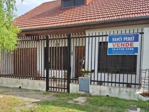 VENTA CHALET 6 AMB.C/COCHERA Y PARQUE VILLA LUZURIAGA (ZONA DEVON)