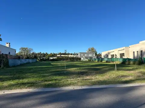 Terreno en Venta en Monet Barrio Privado, USD 42.000