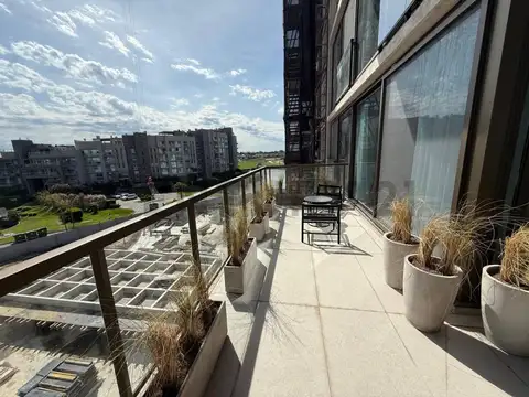 VENTA DPTO 4 AMB VISTA AL LAGO CON BALCON Y PARRILLA ACEPTA FINANCIACION EN LA BAHIA NORDELTA