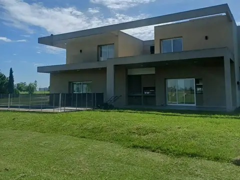 Casa en Venta en La Providencia Resort & Country Club, USD 410.000