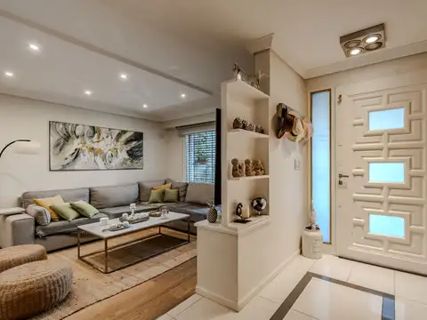 Casa 6 ambientes con 3 baños