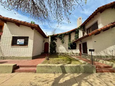 Casa en Venta con 1 cochera