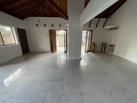 Casa en Alquiler de 3 dormitorios