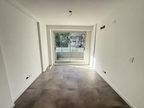 Departamento en Alquiler en Parque Centenario, $ 550.000