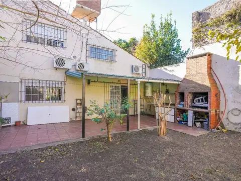 VENTA PH 2 DORMITORIOS MAS ESCRITORIO BALLESTER