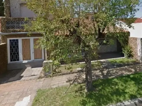 Chalet  en venta,  Barrio Aeronáutico Ituzaingó