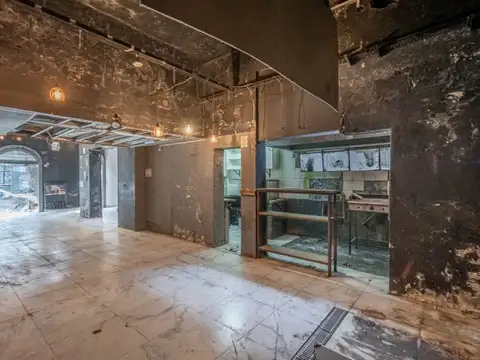 Local en Venta 51 años