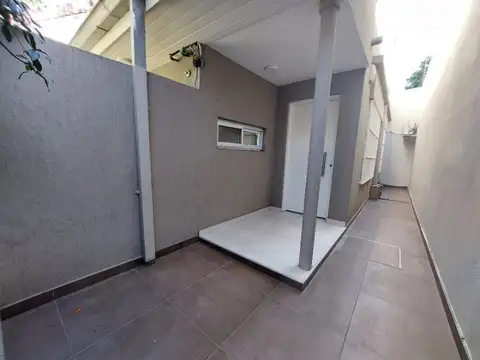 Depto Tipo Casa en Alquiler de 2 dormitorios
