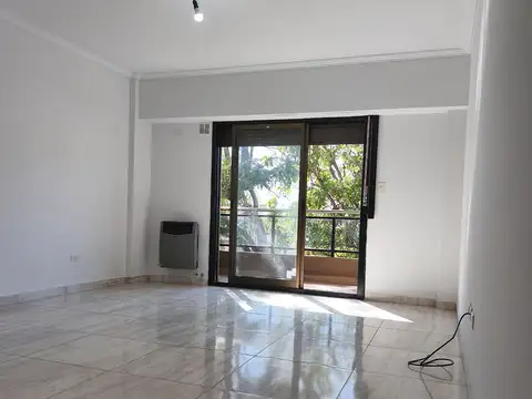 Departamento 2 Ambientes en Inmejorable Ubicación – Av. Mitre 1660, Avellaneda