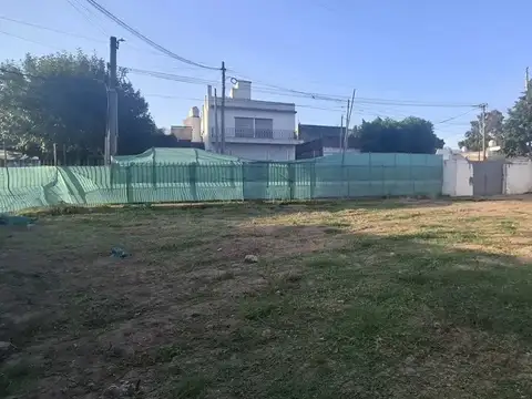 Terreno en Venta en Ezpeleta Este, USD 300.000