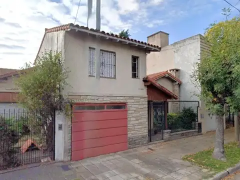 Casa Chalet en Venta 4 Ambientes B° Güemes Haedo Norte
