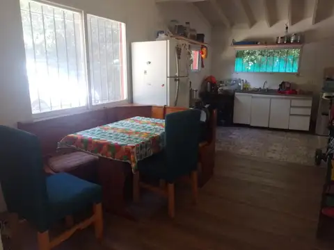 Casa en Alquiler con 5 cocheras