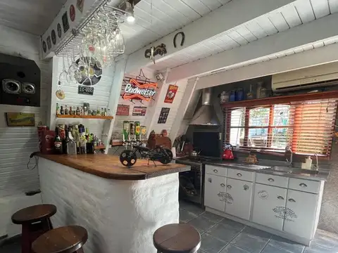 Casa 4 ambientes con 1 baño