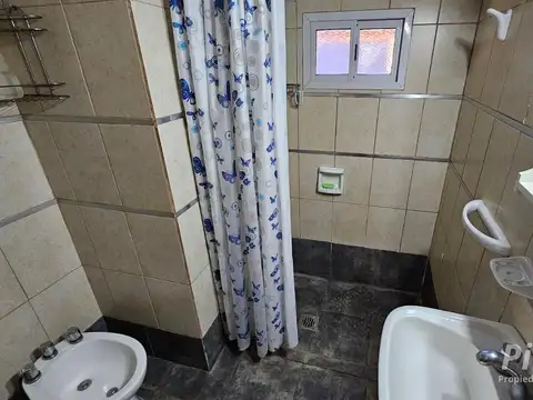 Casa estrategicamente situada en el Balneario SAN JOSE, a pocos mts de las Playas.