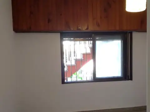 Depto Tipo Casa en Venta en Olivos, USD 155.000