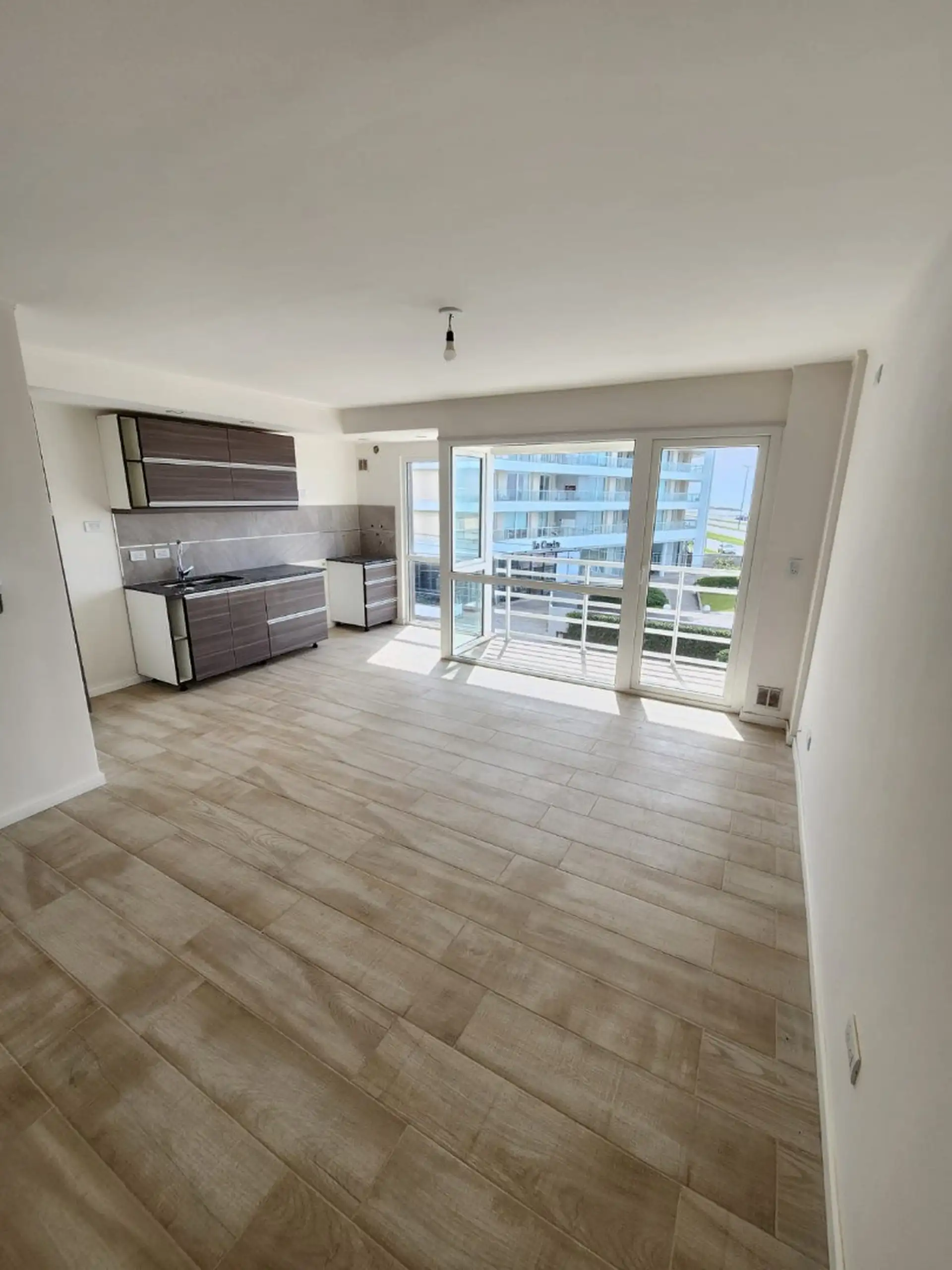 Depto en Venta 2 amb, 53m² con balcón y vista al mar — Parque Luro