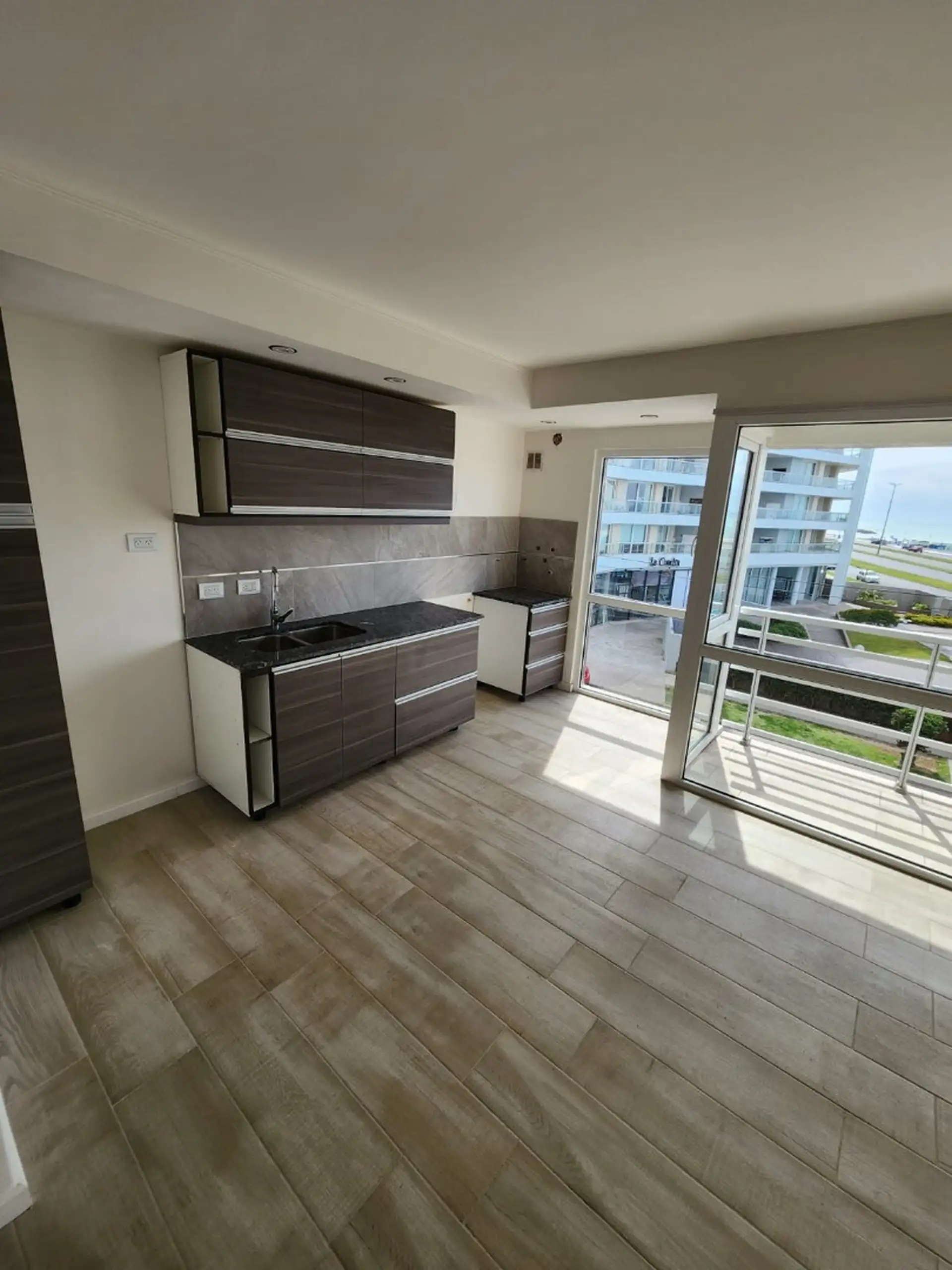 Depto en Venta 2 amb, 53m² con balcón y vista al mar — Parque Luro