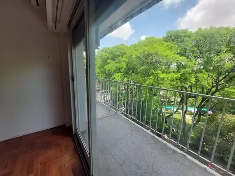 Cayetano 29 , Piso 5