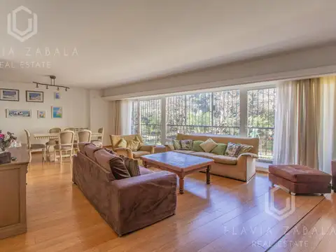 Venta departamento seis ambientes con dep. Balcón corrido. Palermo Botánico