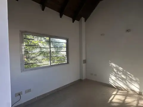 Depto Tipo Casa 4 ambientes con 1 baño
