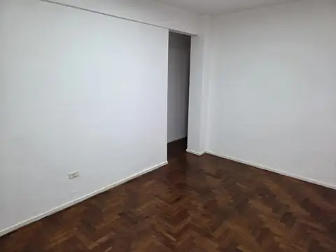 VENTA DEPARTAMENTO OLIVOS 2 AMB. PTA BAJA A METROS DE AV MAIPU