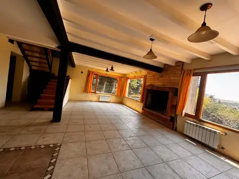 Casa 3 ambientes con 2 baños