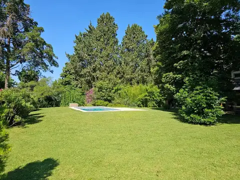 Quinta en Alquiler Temporal con 1 cochera