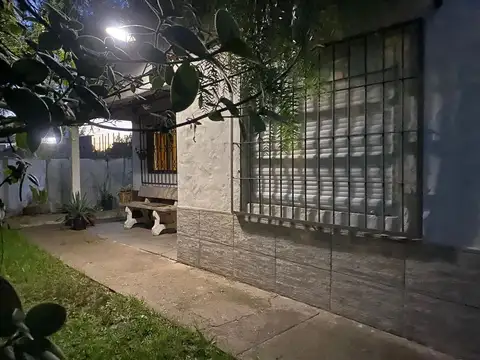 VENTA CASA DOS DORMITORIOS MAS BARBACOA SAN LUIS