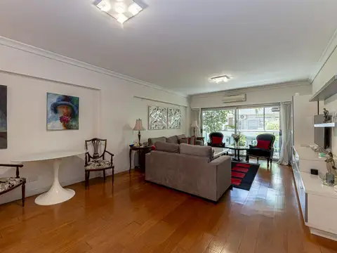 Venta 4 Ambientes al frente.  Las Cañitas. 2 Cocheras. Con Amenities. 145m2. Con Baulera.