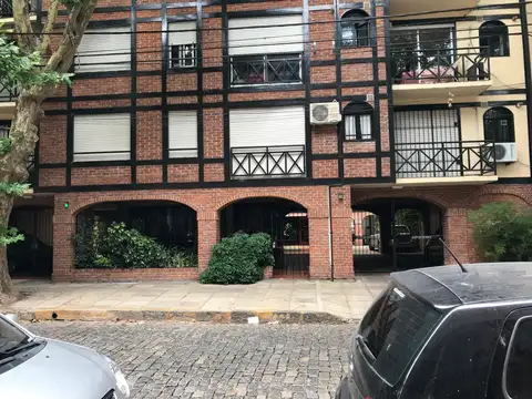 Alem N° 239, San Isidro.