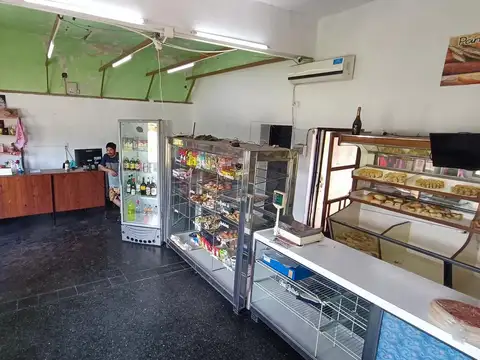 Local en Venta 60 años