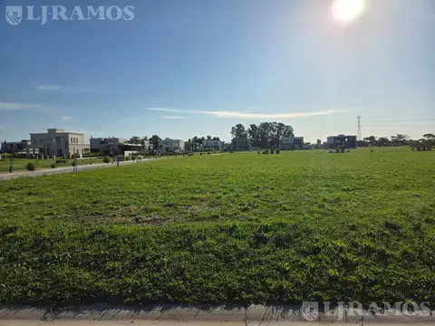 Terreno en Barrio Canning Chico - PG