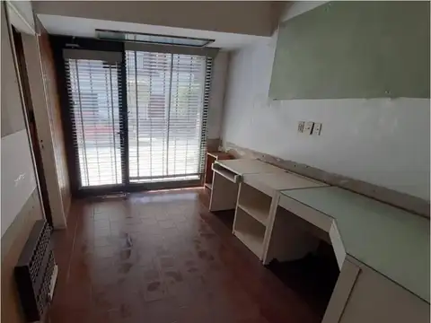 LARREA 263, RAMOS MEJÍA