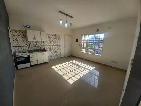 Departamento en Alquiler en San Justo, $ 400.000