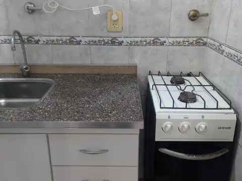 Departamento en Alquiler en Recoleta, $ 450.000