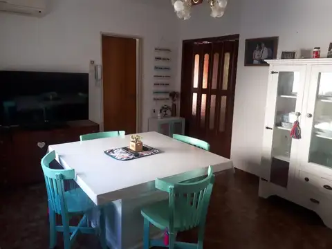 General Pinto 445 , Piso 2