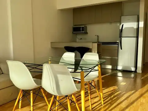 VENTA DEPARTAMENTO 2 AMBIENTES PISO ALTO MUY LUMINOSO 