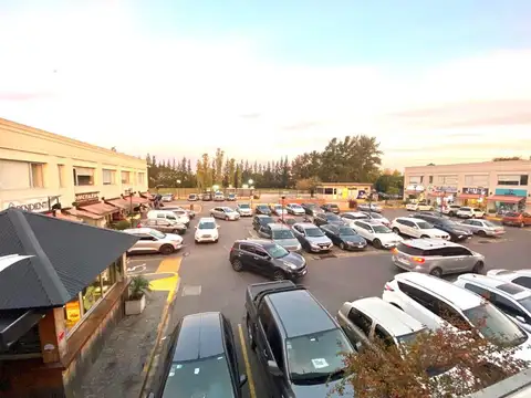 LOCAL COMERCIAL EN VENTA - CENTRO COMERCIAL LIRIOS DEL TALAR