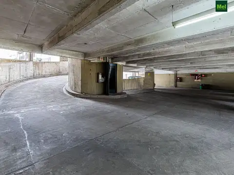 Cochera cubierta - Recoleta - Venta