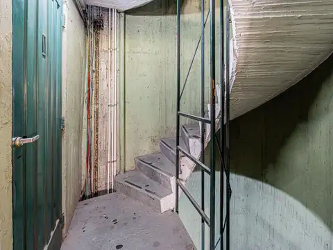 Cochera cubierta - Recoleta - Venta
