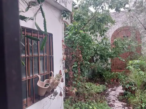 Terreno en Venta 8  mts Fondo