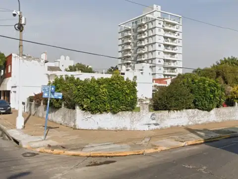 LOTE EN ESQUINA