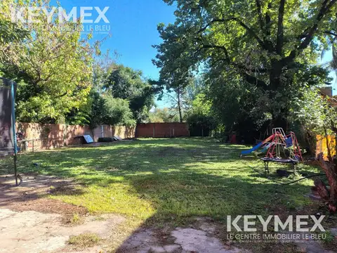 Venta Casa a refaccionar con jardin en Tortuguitas