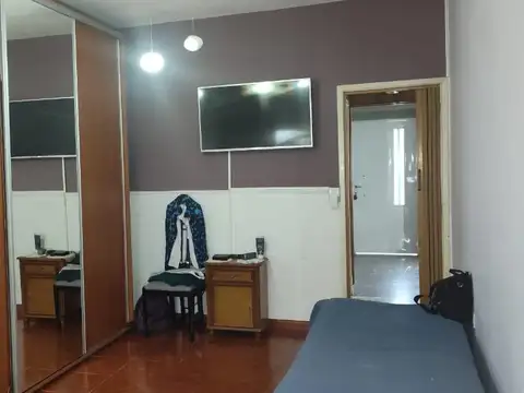 Casa de 6 ambientes ideal 2 familias o familia numerosa con terreno propio 8,80 x 21,40