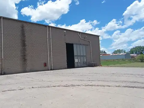 Galpon parabolico 4.550m2 sobre 13.580m2 de terreno en Camino Acceso a Puerto Zárate