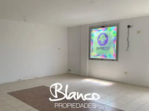 Oficina en Venta en Pilar Centro, USD 60.000