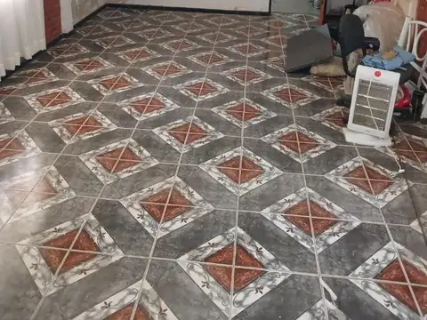 Casa 4 ambientes con 1 baño